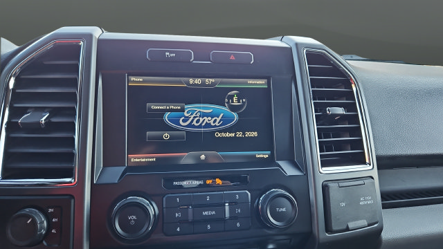Used 2015 Ford F150 XLT w/ Equipment Group 302A Luxury AWD/4WD image 16