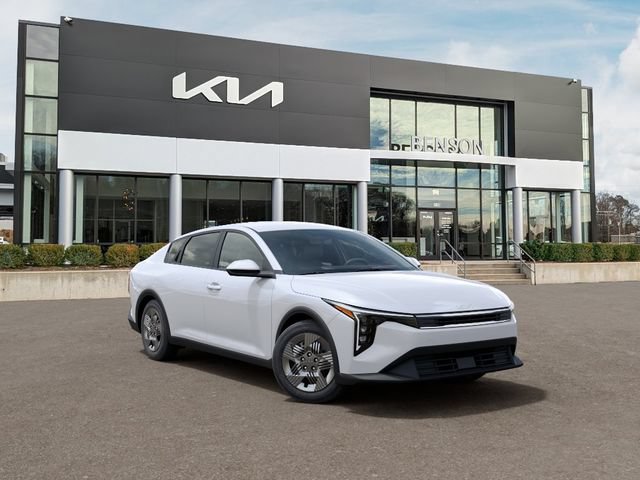 New 2026 Kia K4 FWD image 9