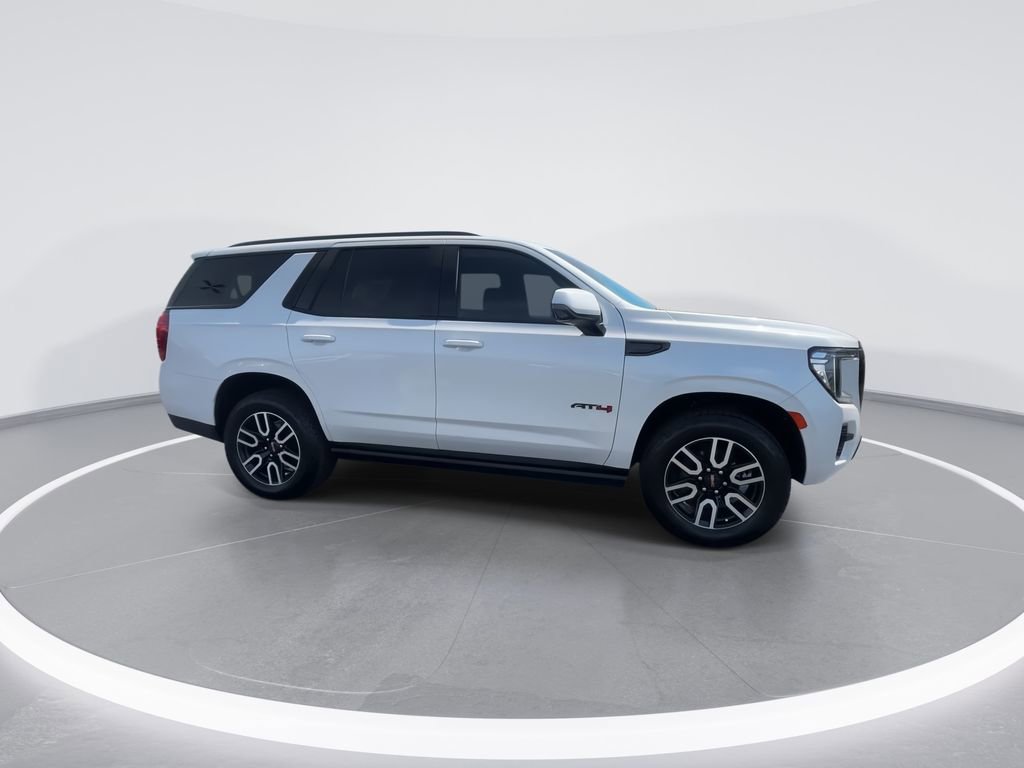 Used 2023 GMC Yukon AT4 w/ Technology Package image 9