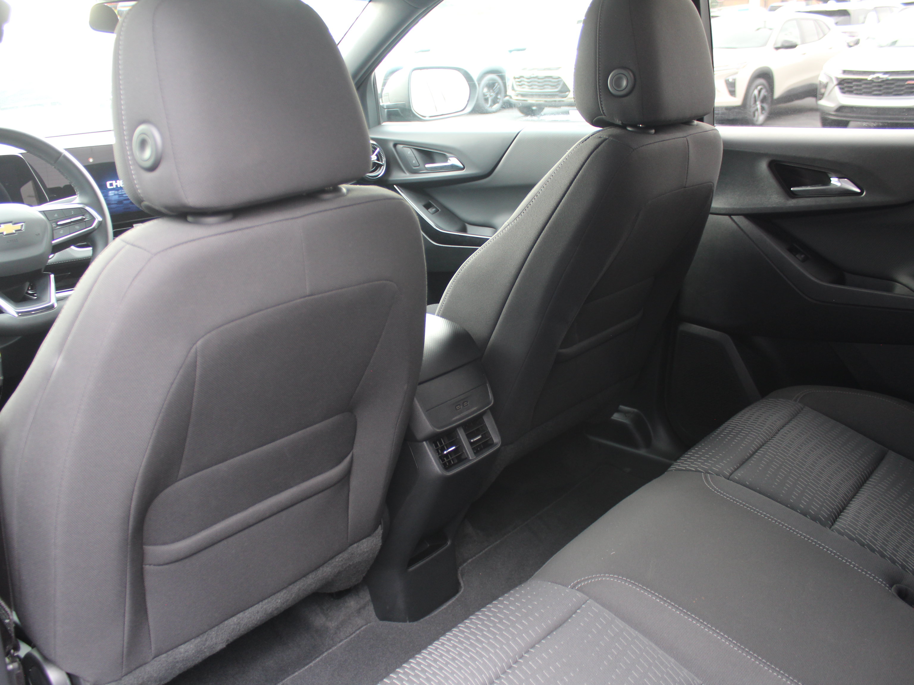 Used 2026 Chevrolet Equinox LT FWD image 22
