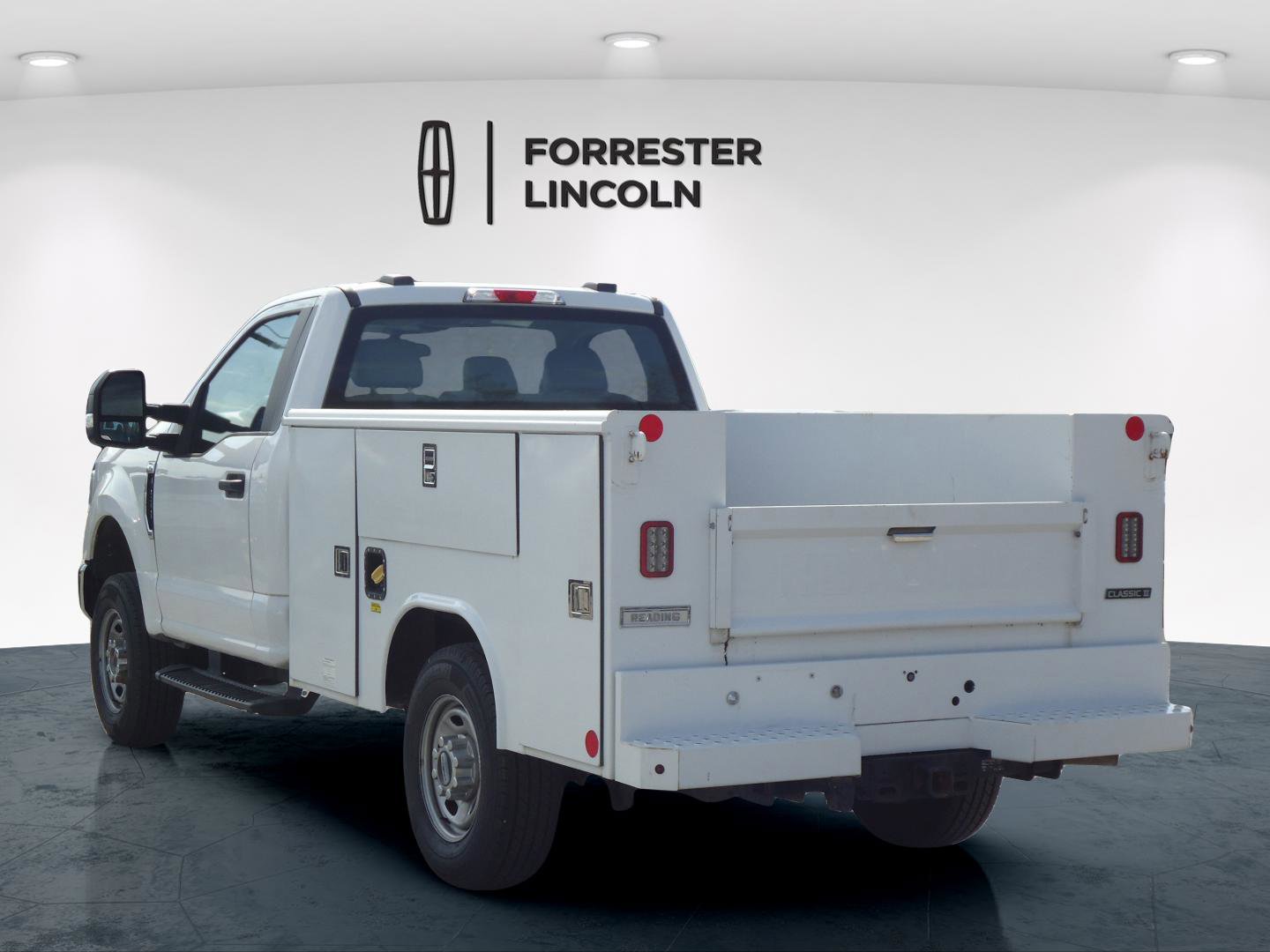 Used 2020 Ford F250 XL w/ Power Equipment Group image 5