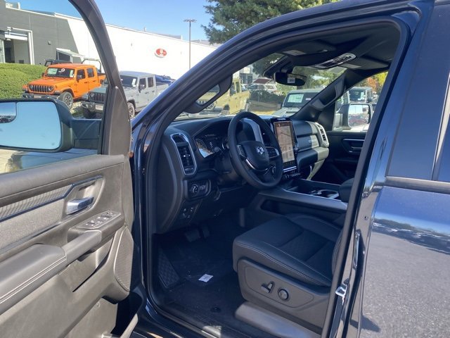 New 2026 RAM 1500 4x4 Crew Cab image 14