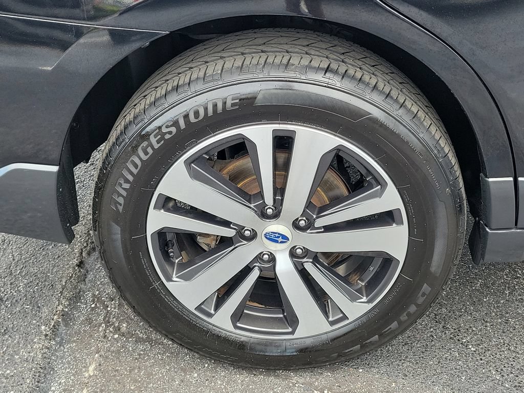 Used 2018 Subaru Outback 3.6R Limited AWD/4WD image 7