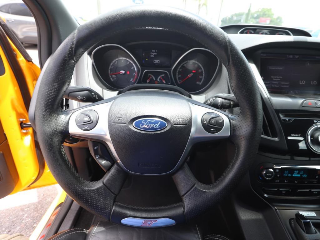 Used 2014 Ford Focus ST w/ Equipment Group 202A FWD image 17