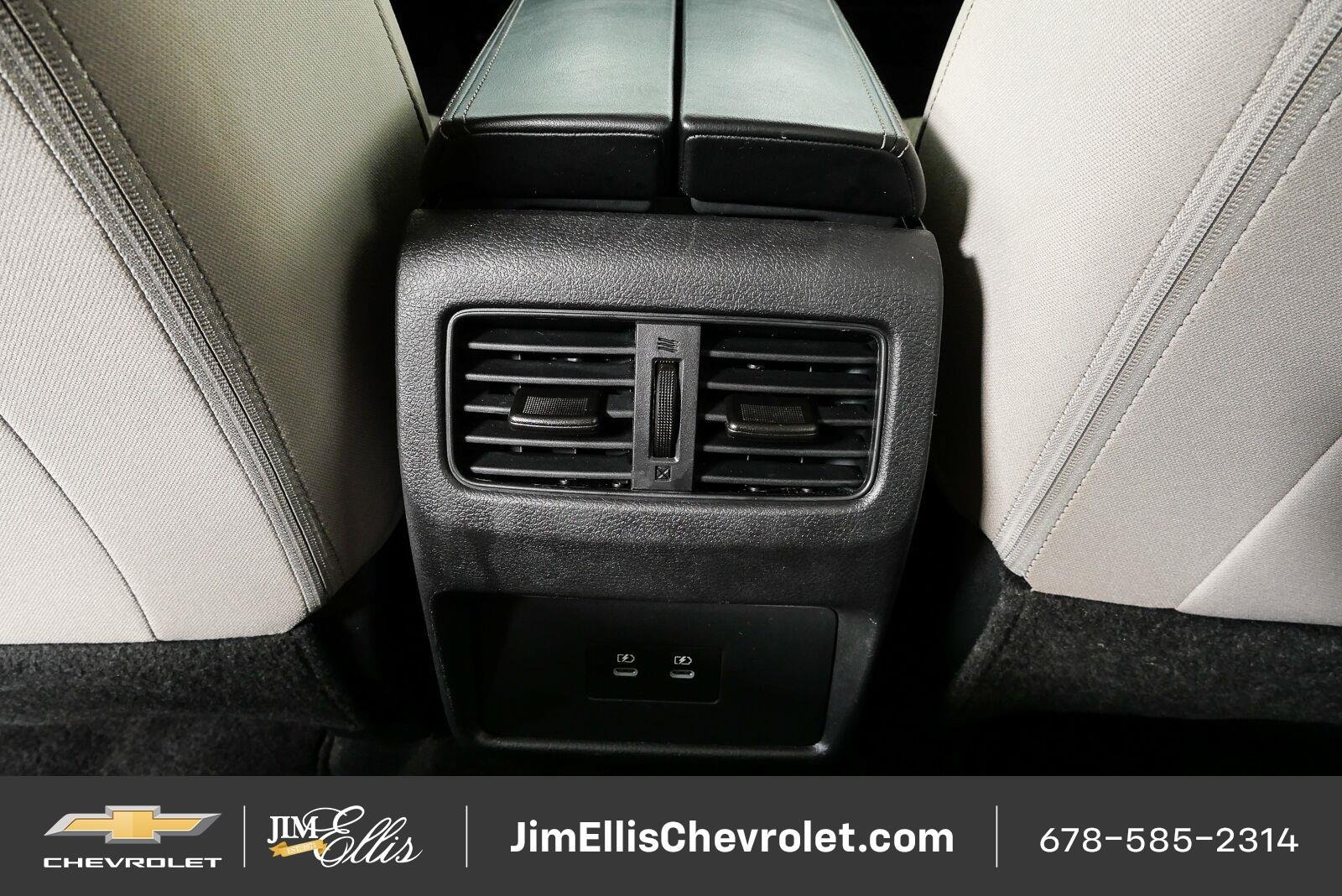 Used 2025 Nissan Rogue SV AWD/4WD image 18