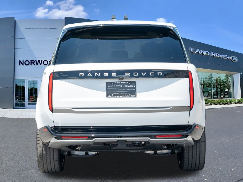 New 2026 Land Rover Range Rover Long Wheelbase SE AWD/4WD image 5