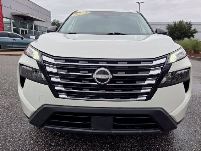 Used 2024 Nissan Rogue S FWD image 8