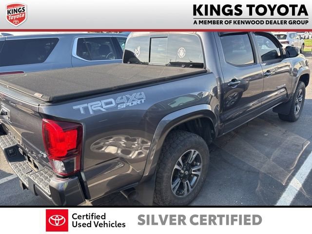 Used 2018 Toyota Tacoma TRD Sport AWD/4WD image 7