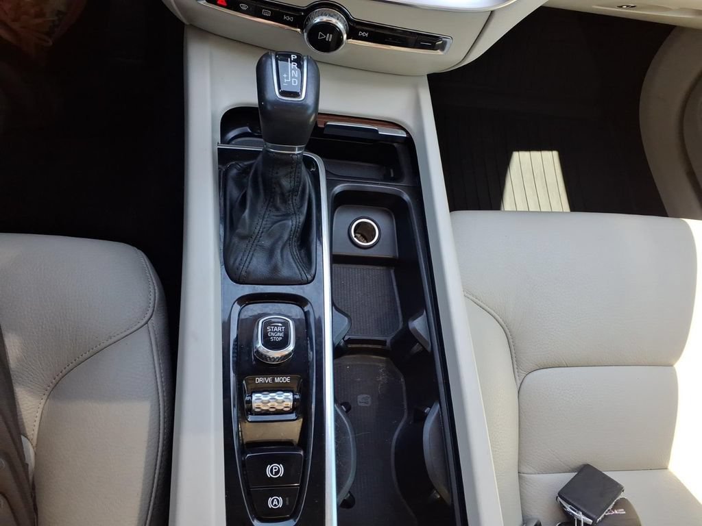 Used 2020 Volvo S60 T5 Momentum w/ Protection Package FWD image 13