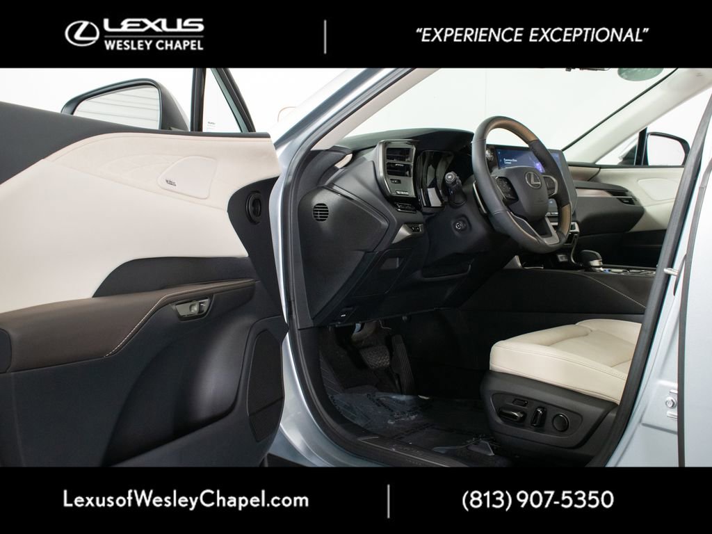 Used 2023 Lexus RX 350 FWD w/ Cold Area Package image 21