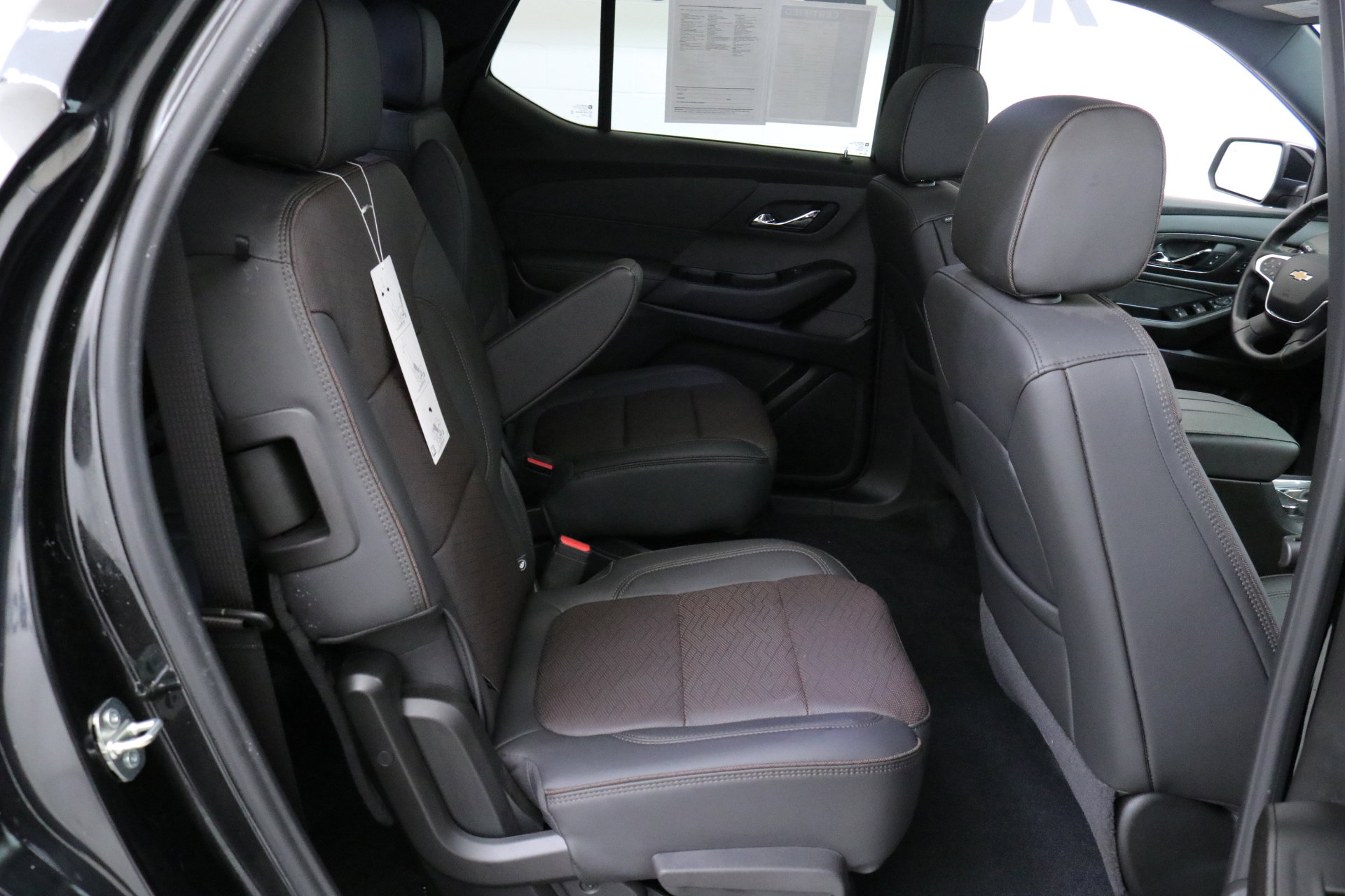 Certified 2023 Chevrolet Traverse High Country image 28