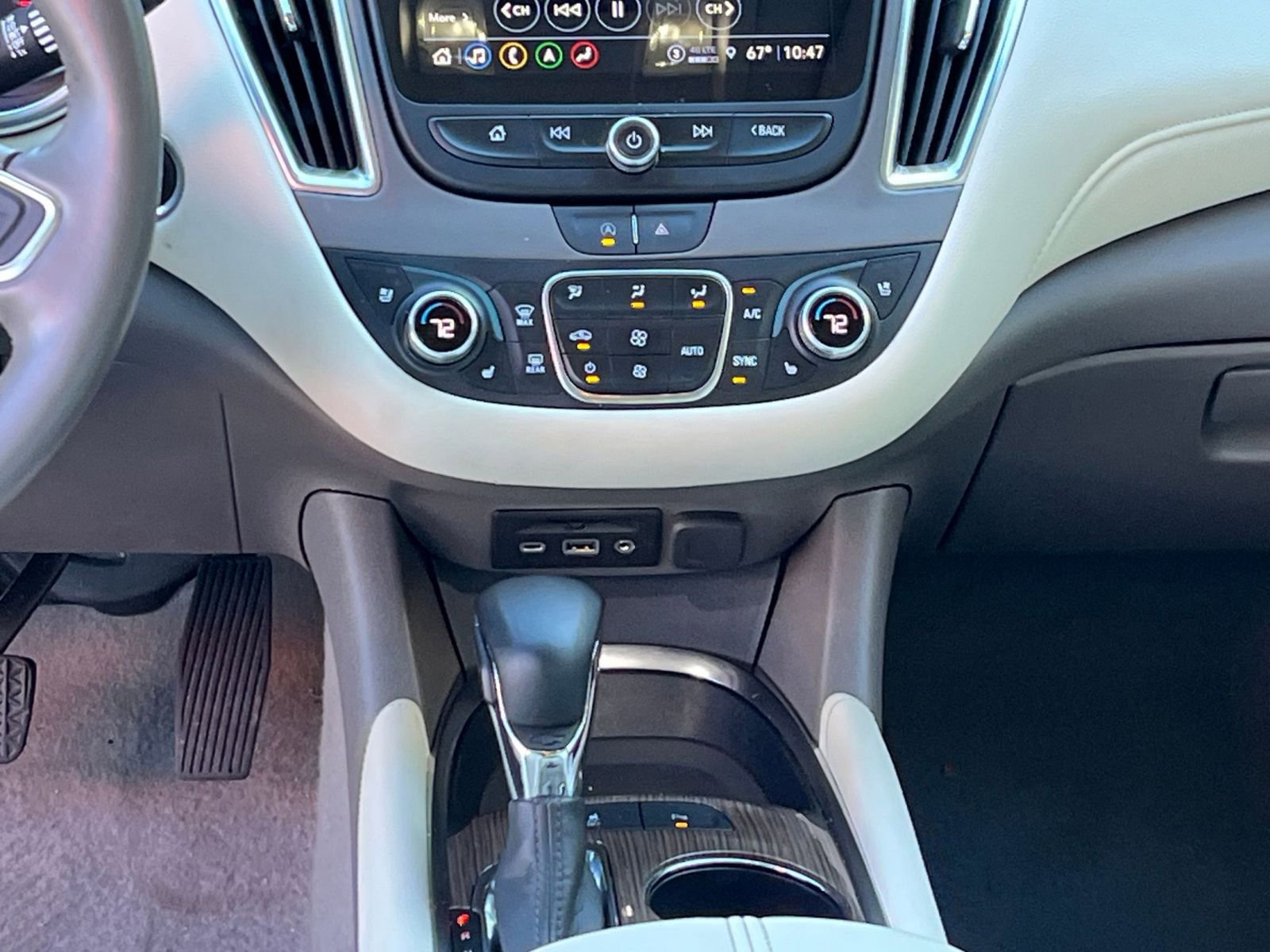 Used 2024 Chevrolet Malibu LT image 37