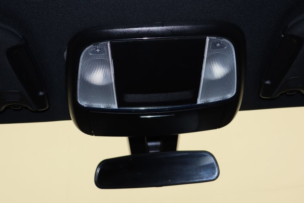 Used 2023 Dodge Charger SXT RWD image 14
