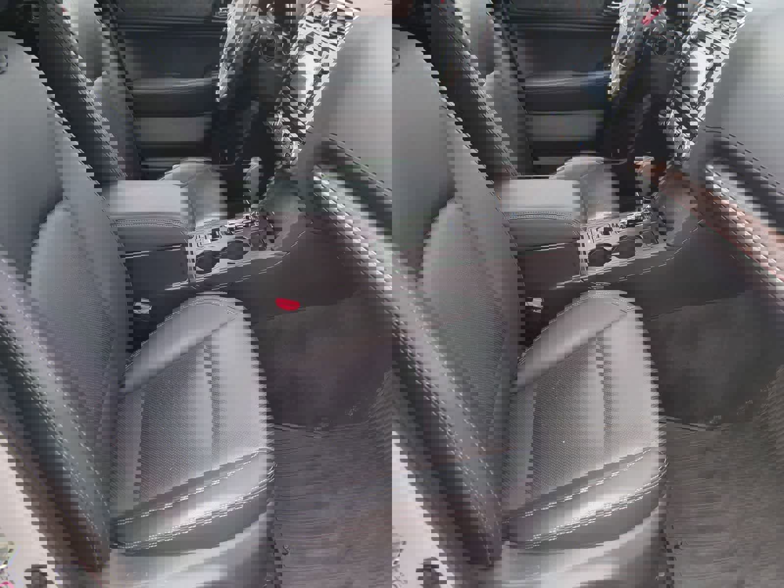 Used 2015 Subaru Outback 3.6R Limited image 23