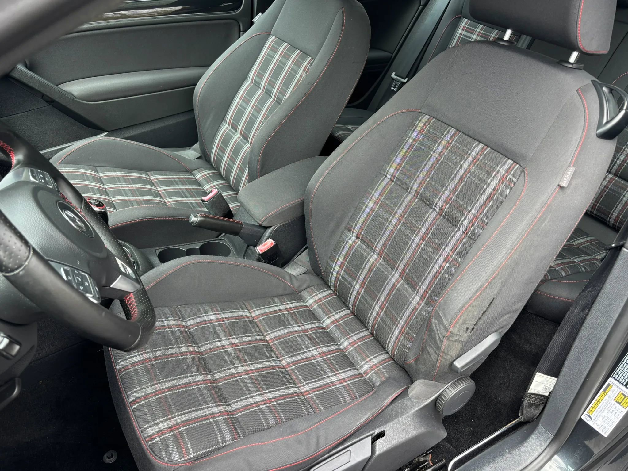 Used 2011 Volkswagen GTI 2-Door FWD image 15