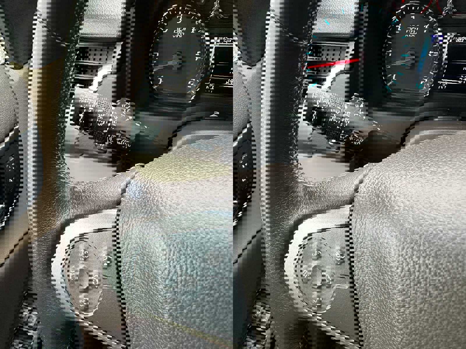 Used 2020 Chevrolet Tahoe LT image 31