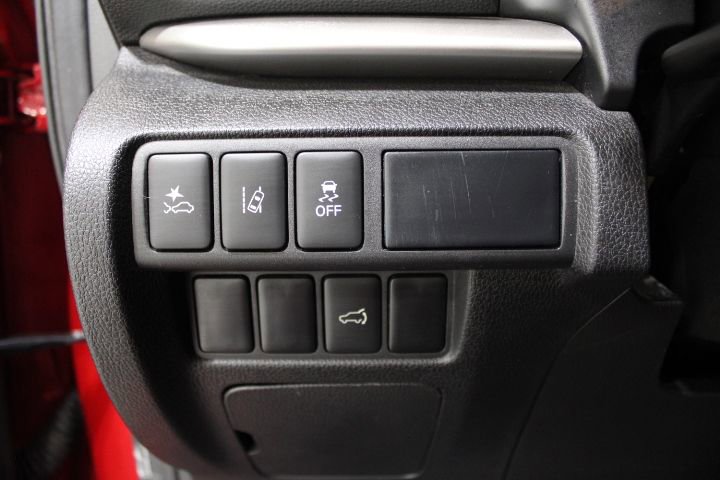 Used 2024 Mitsubishi Eclipse Cross SE image 40