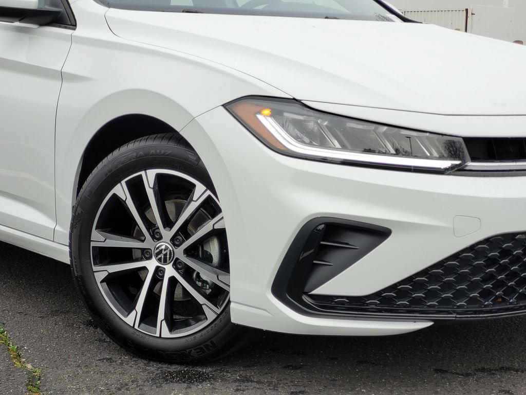 New 2026 Volkswagen Jetta Sport FWD image 3