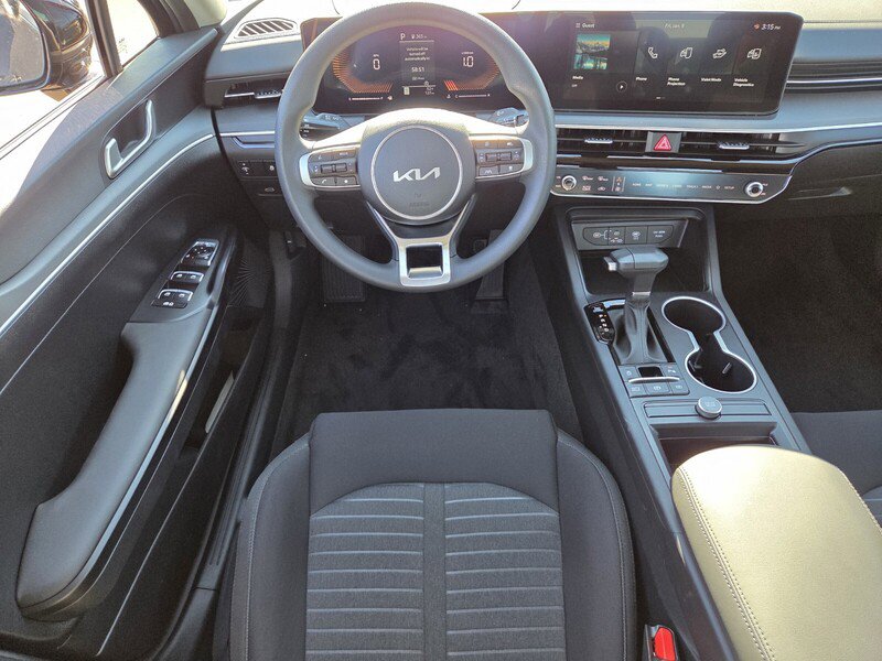 New 2026 Kia K5 LXS image 8
