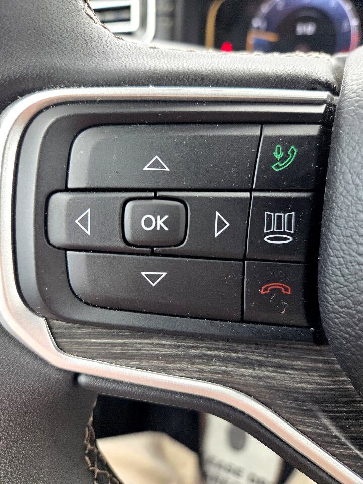 Used 2024 Jeep Wagoneer Series II w/ Flexible Seating Group image 18