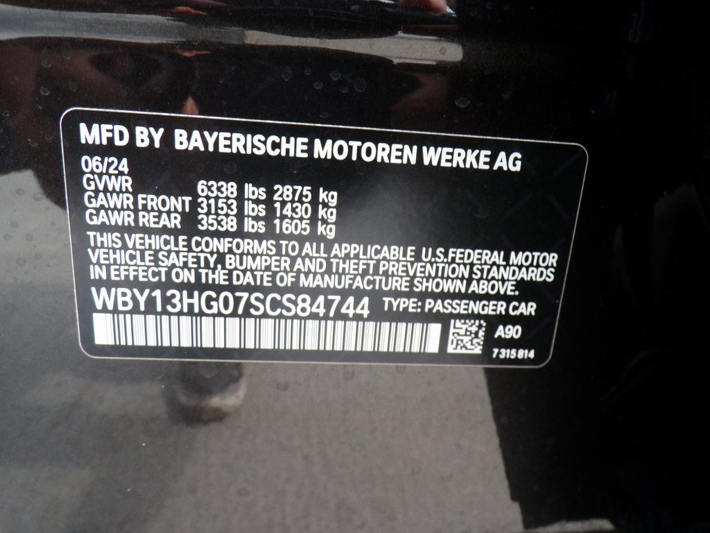 Certified 2025 BMW i5 xDrive40 w/ M Sport Package image 24