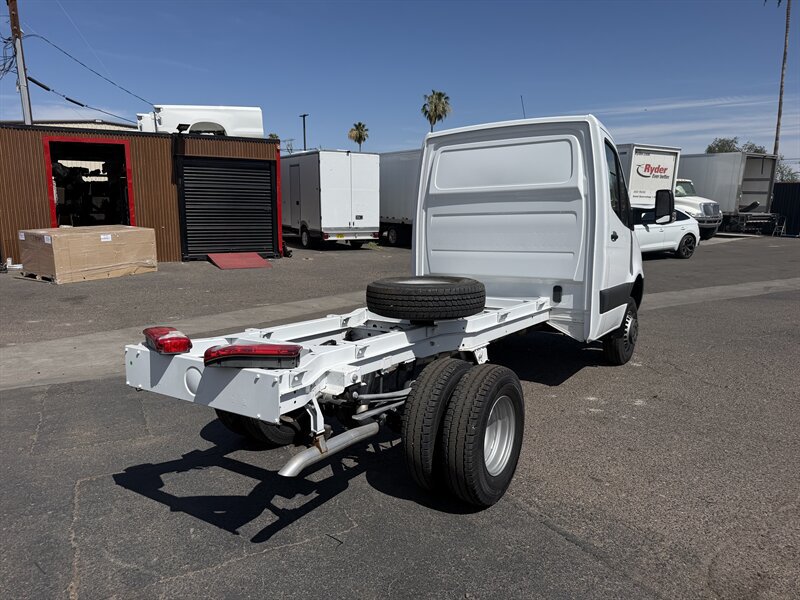Used 2023 Mercedes-Benz Sprinter 3500 image 3