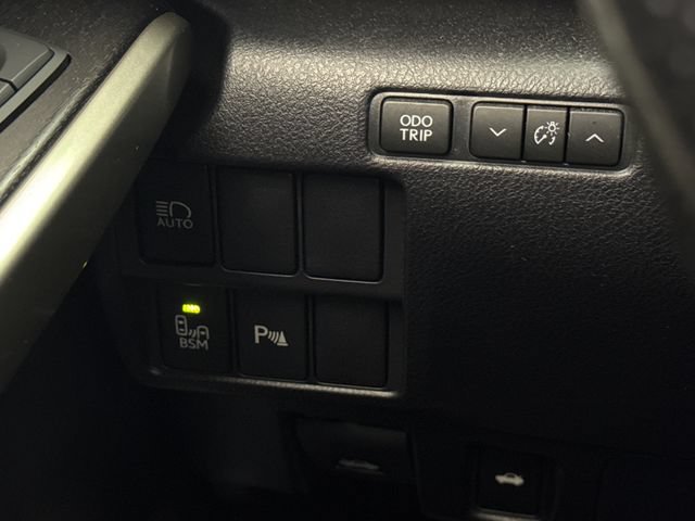 Used 2019 Lexus IS 300 AWD w/ Navigation Package image 40