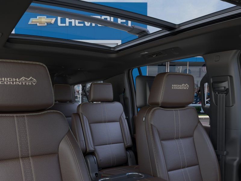 New 2026 Chevrolet Suburban High Country AWD/4WD image 24