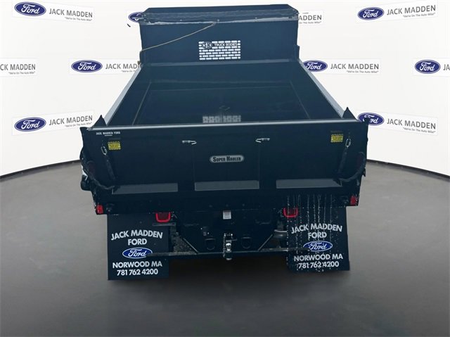 New 2025 Ford F550 4x4 Regular Cab Super Duty image 5
