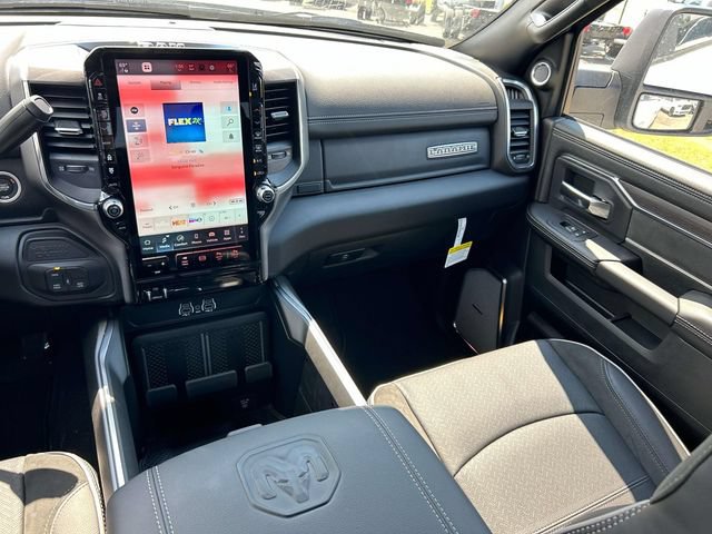 New 2026 RAM 2500 Laramie AWD/4WD image 3