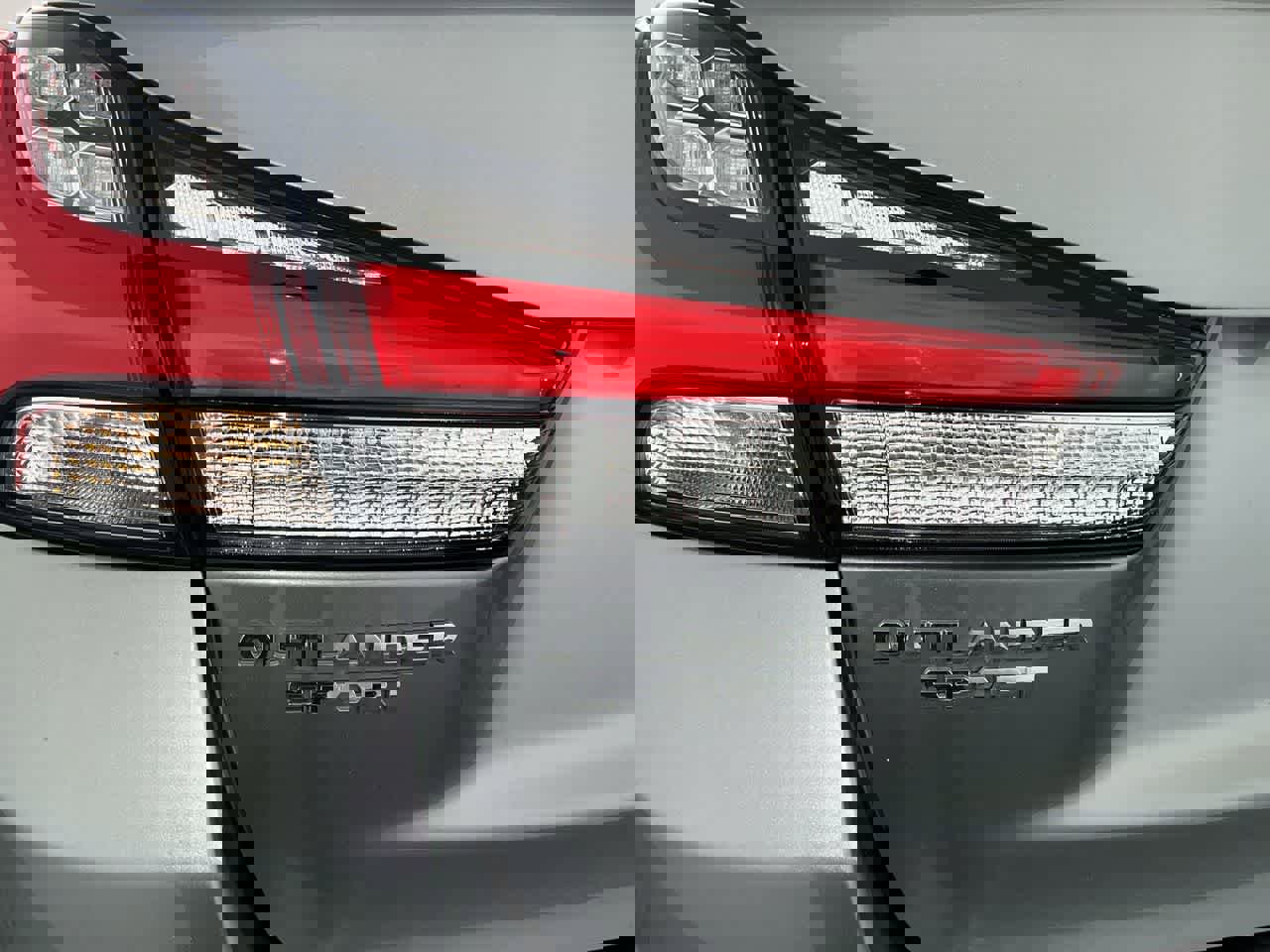 Used 2025 Mitsubishi Outlander Sport ES image 11