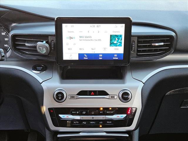 Used 2022 Ford Explorer XLT image 13