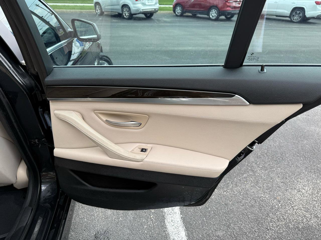 Used 2013 BMW 528i xDrive Sedan AWD/4WD image 27