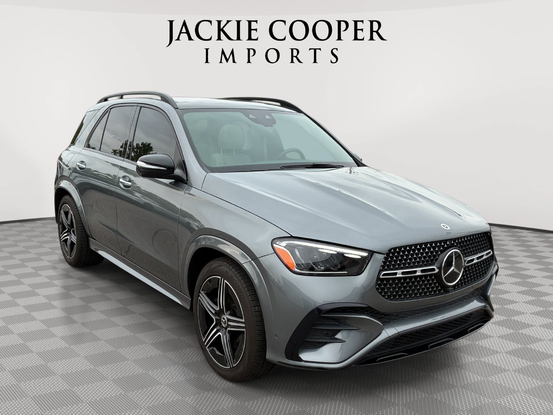 Certified 2025 Mercedes-Benz GLE 580 4MATIC image 3