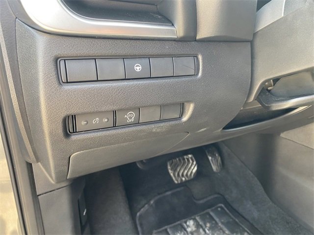 Used 2023 Nissan Rogue SV image 13