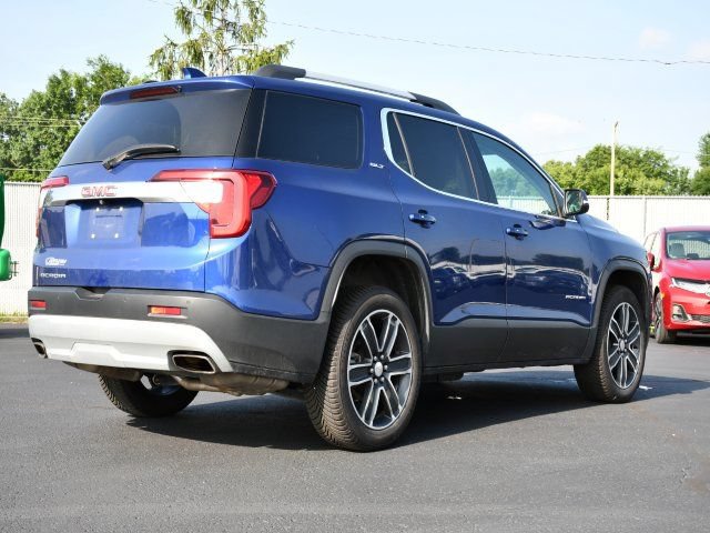 Used 2023 GMC Acadia SLT w/ Technology Package FWD image 7