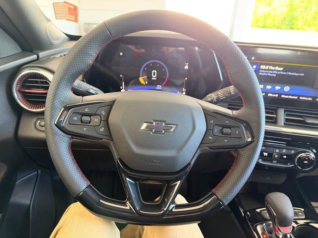 New 2026 Chevrolet Trax RS w/ Driver Confidence Package FWD image 17