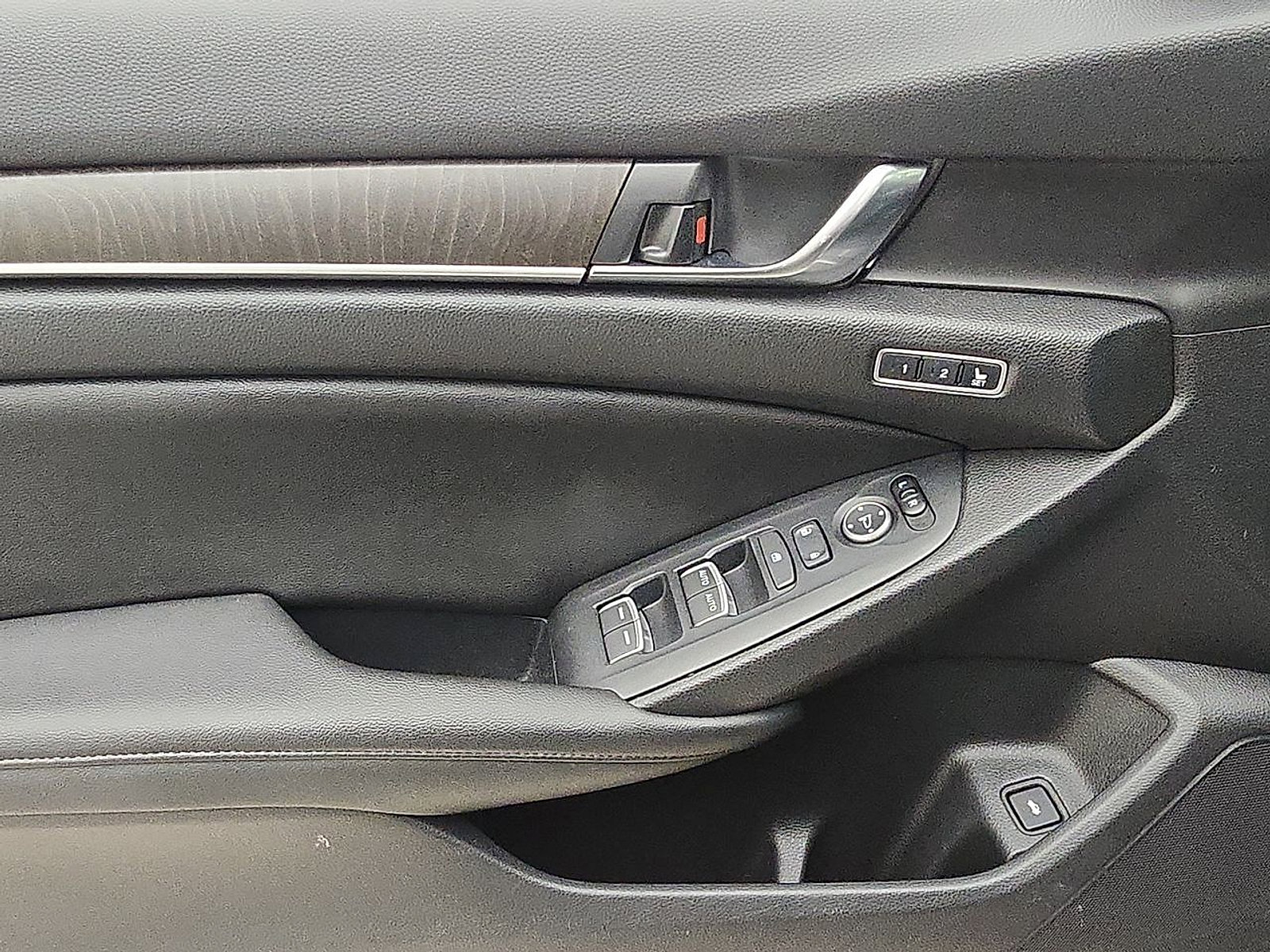 Used 2019 Honda Accord EX-L image 10