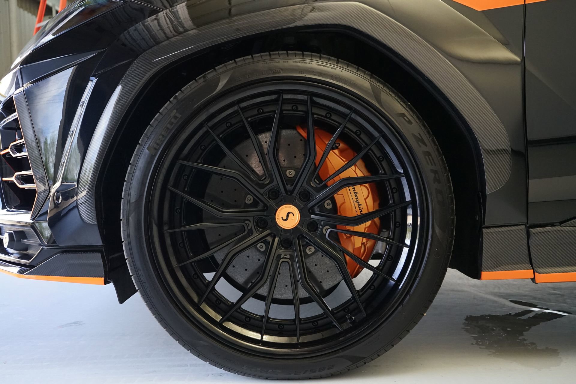 Used 2021 Lamborghini Urus image 48