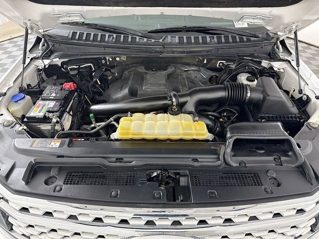 Used 2018 Ford Expedition Max Platinum AWD/4WD image 32