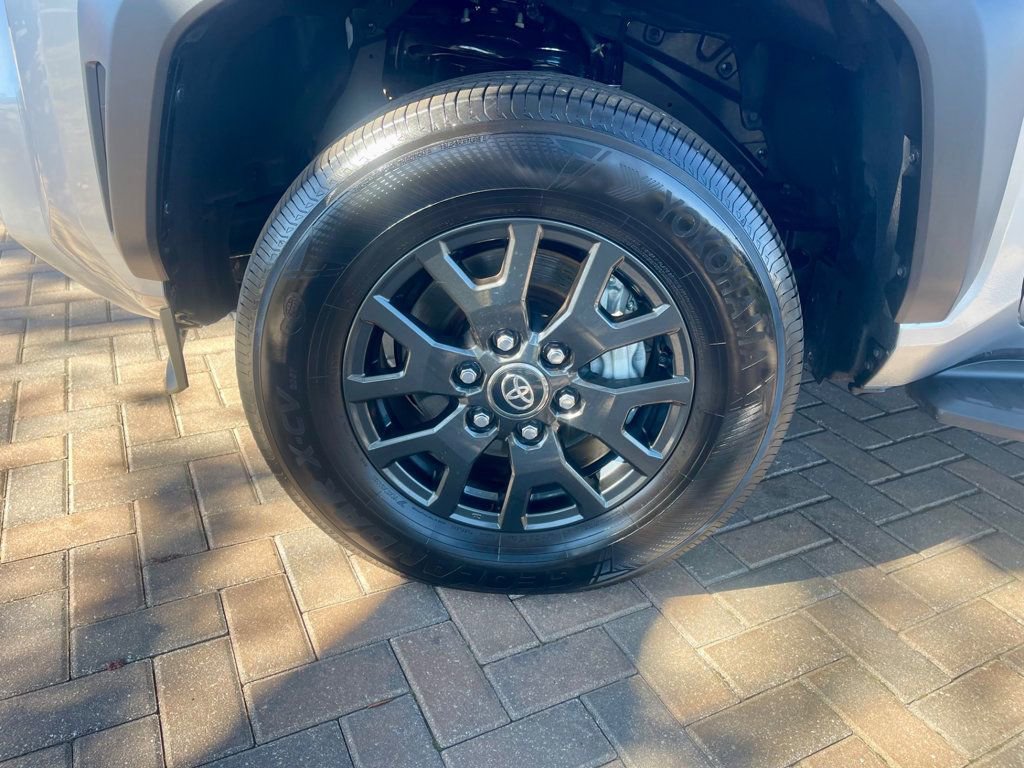 Used 2025 Toyota 4Runner SR5 image 10