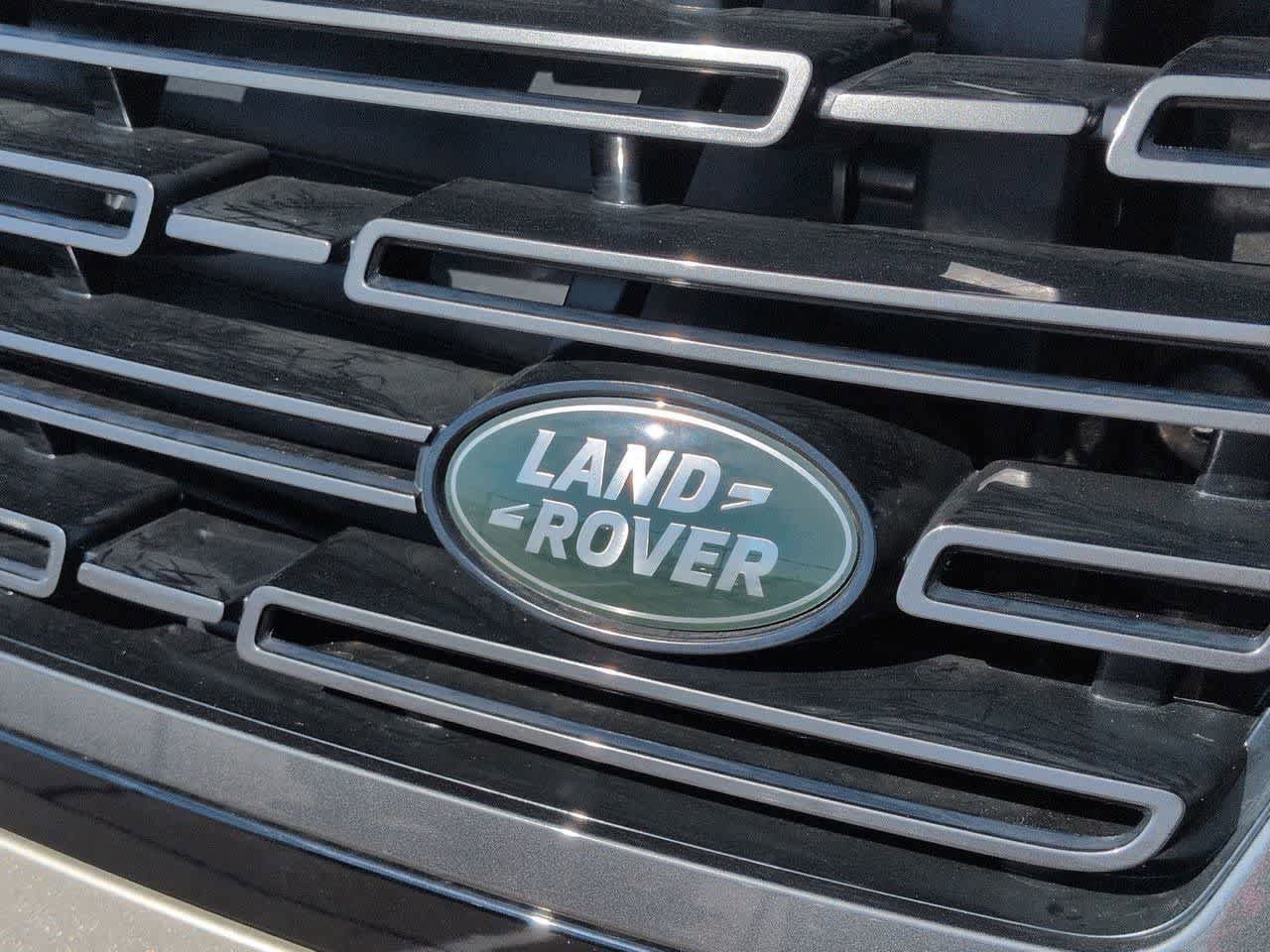 New 2026 Land Rover Range Rover Long Wheelbase SE image 11