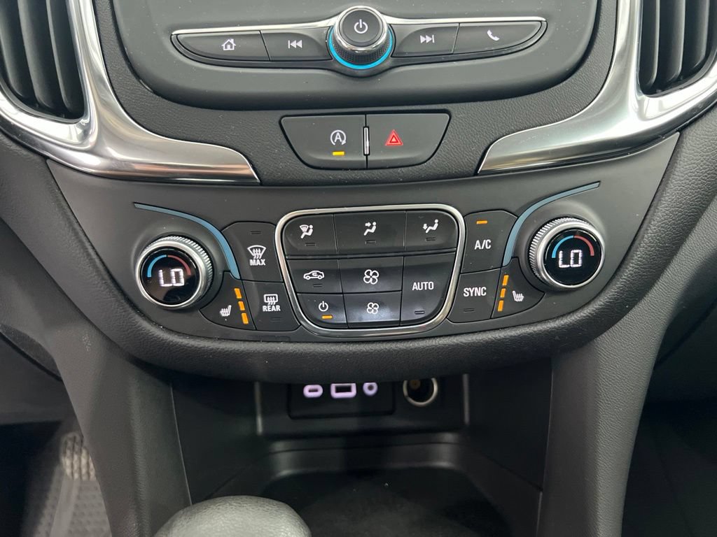 Used 2024 Chevrolet Equinox LT w/ LPO, Floor Liner Package FWD image 17