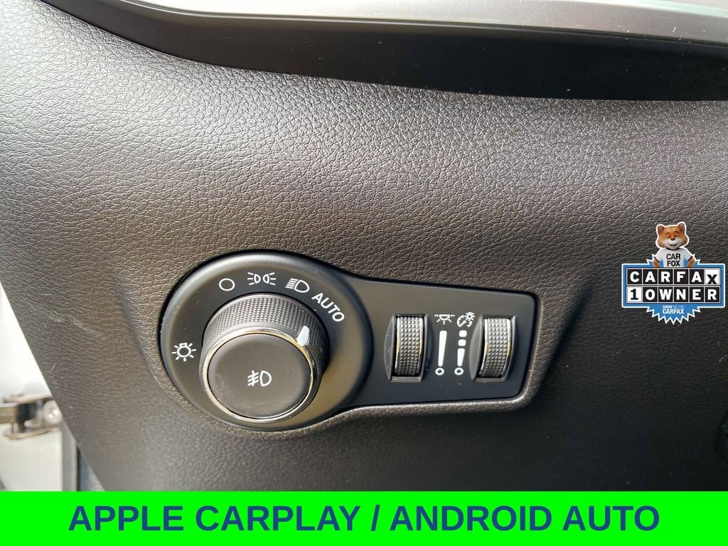 Used 2025 Jeep Compass Limited image 18