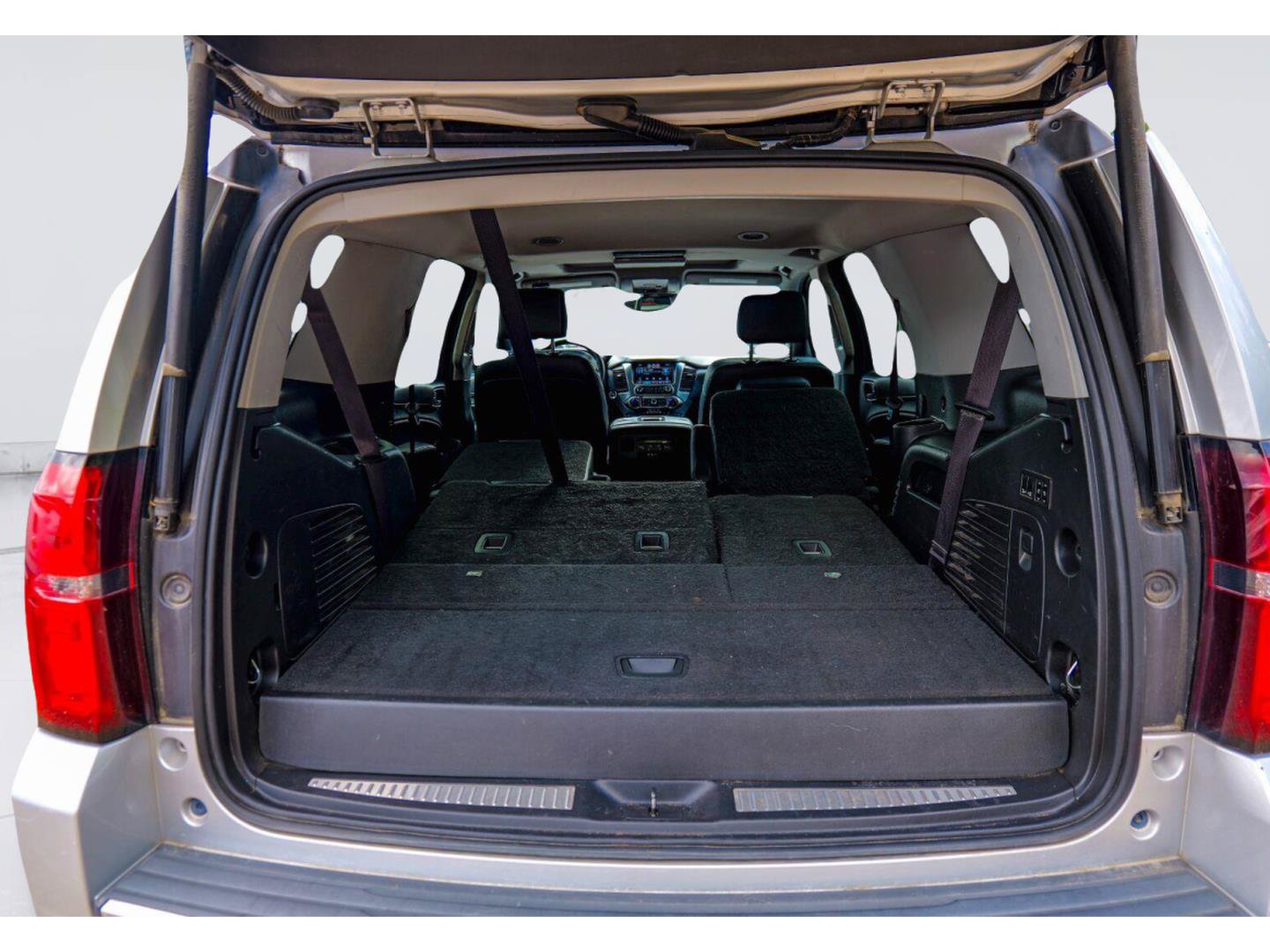 Used 2015 Chevrolet Tahoe LTZ RWD image 11
