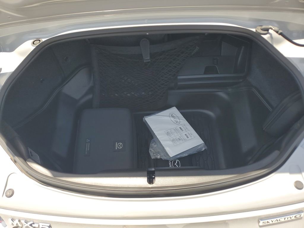 Used 2024 MAZDA MX-5 Miata RF Grand Touring w/ Weather Package RWD image 9