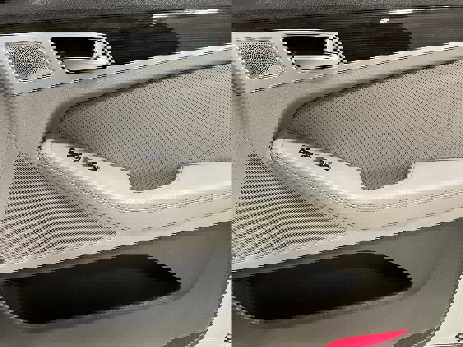 Used 2018 Genesis G80 3.8 w/ Option Group 02 image 19