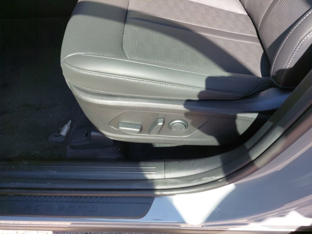 New 2026 Kia Sorento EX image 21