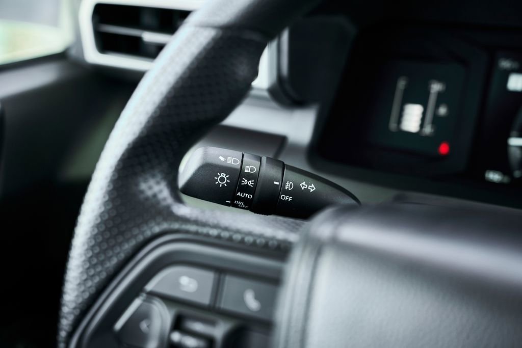 Used 2025 Toyota Tacoma SR5 image 21