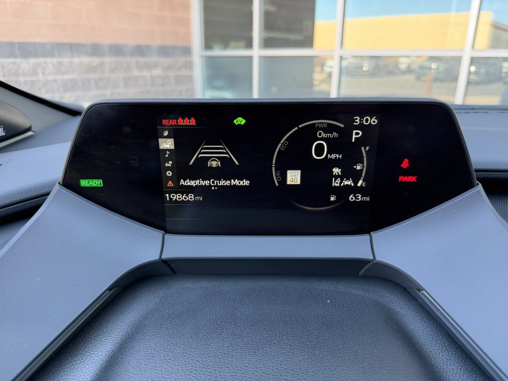 Used 2024 Toyota Prius Limited FWD image 18